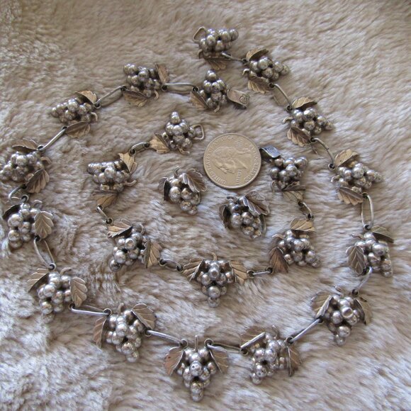 Vintage Iguala, Mexico sterling silver grape cluster jewelry set - Picture 2 of 12
